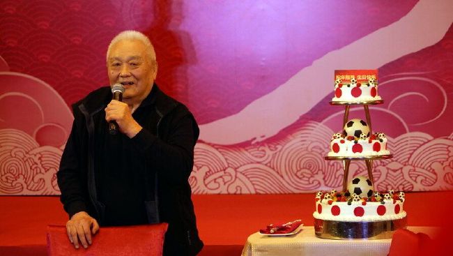 由著名导演邱礼涛执导，吴镇宇、古天乐、袁咏仪、张达明领衔主演，吴肇轩、蔡颂思、林雪、林子聪、李璨琛、孔令令等演员倾力出演的国民荒诞喜剧《家和万事惊》自宣布定档2019年1月18日之后一直备受关注